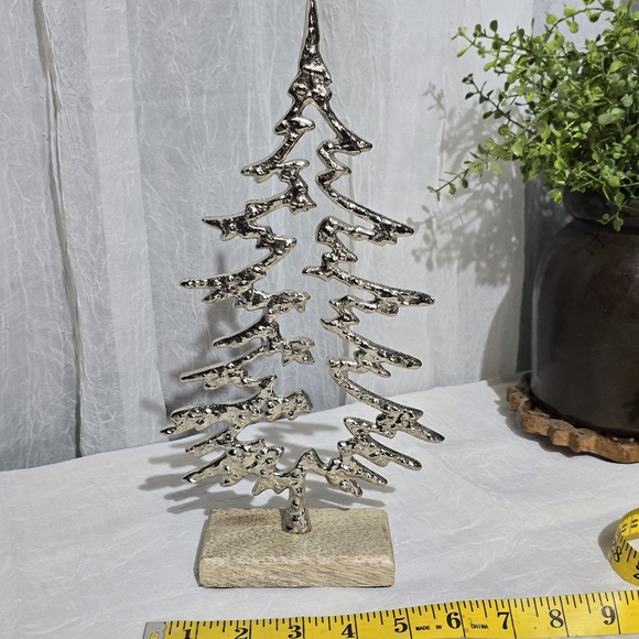 Elegant Silver Holiday Tree by Melrose 1422 - Picture 5 of 6